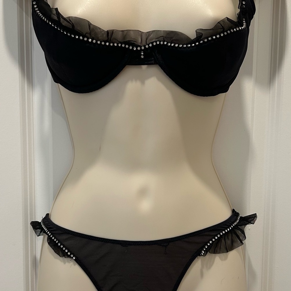 Victoria’s Secret Rhinestone Bra and Matching Panty Set 2004 Vintage NWOT
